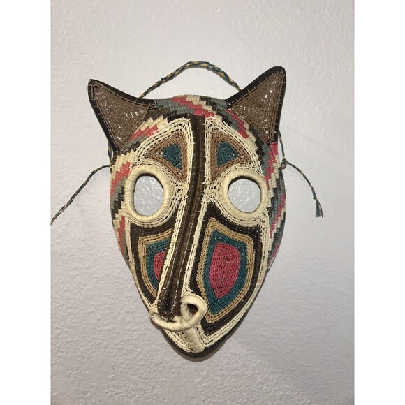 AWESOME Mask VINTAGE NATIVE AMERICAN WOUNAAN EMBERA PANAMA COLUMBIA BASKET 12” - Picture 1 of 7